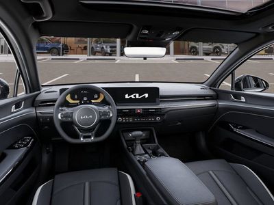 2025 Kia K5 - Photo 14