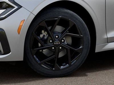 2026 Kia K5 - Photo 9