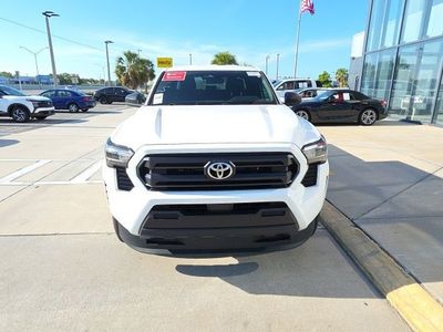 2025 Toyota Tacoma - Photo 9