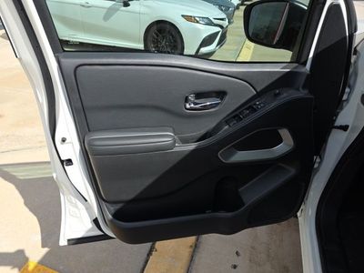 2025 Nissan Frontier - Photo 12