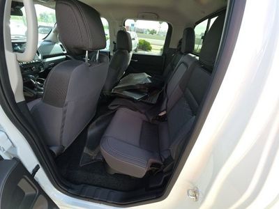 2025 Nissan Frontier - Photo 25