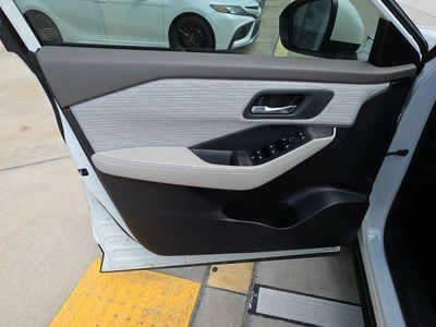 2023 Nissan Rogue - Photo 11
