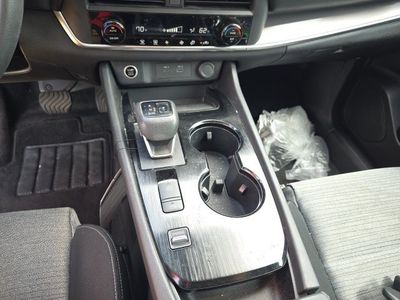 2023 Nissan Rogue - Photo 18