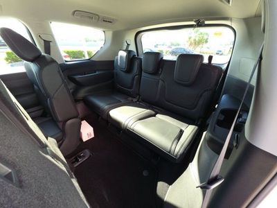 2026 Nissan Armada - Photo 26