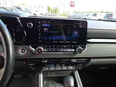 2023 Chevrolet Colorado - Photo 18