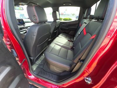 2023 Chevrolet Colorado - Photo 26