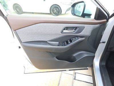 2023 Nissan Rogue - Photo 11