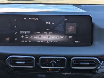 2026 Nissan Sentra — photo 18 view