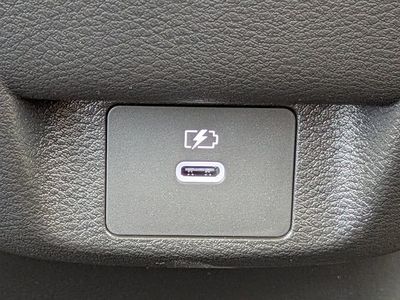 2025 Nissan Versa - Photo 19