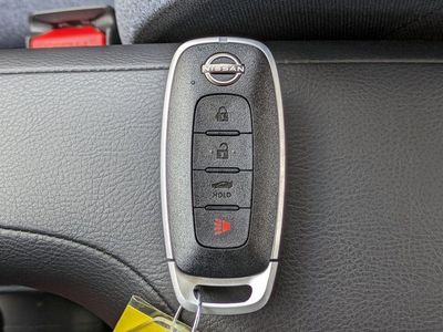 2025 Nissan Versa - Photo 28