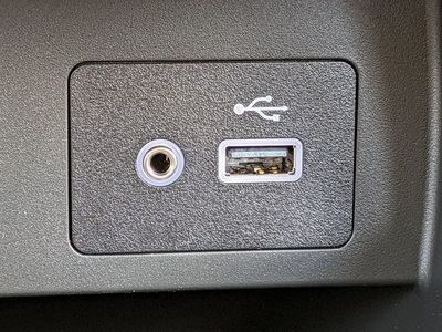 2025 Nissan Versa - Photo 21