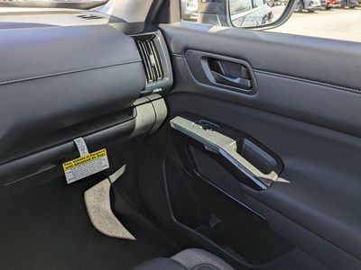 2026 Nissan Pathfinder — photo 18 view