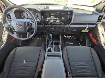 2025 Nissan Frontier - Photo 15