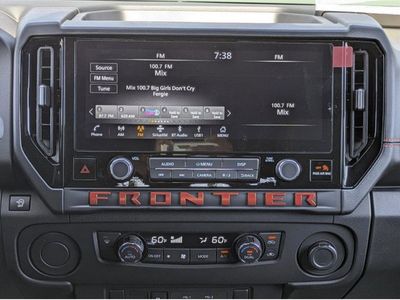2025 Nissan Frontier - Photo 18