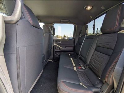 2025 Nissan Frontier - Photo 14