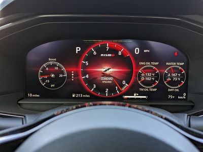 2026 Nissan Z - Photo 23