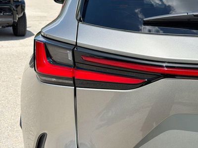 2025 Lexus NX - Photo 10