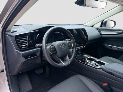 2025 Lexus NX - Photo 25