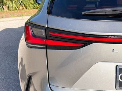 2025 Lexus NX - Photo 10
