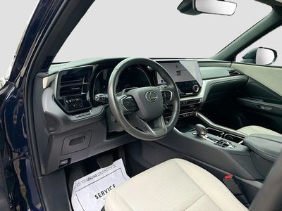 2025 Lexus TX - Photo 28