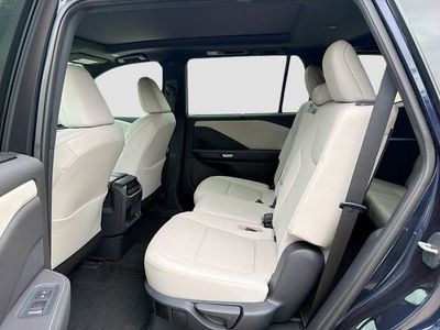 2025 Lexus TX - Photo 23