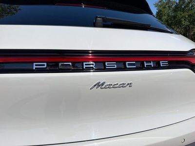 2023 Porsche Macan - Photo 11
