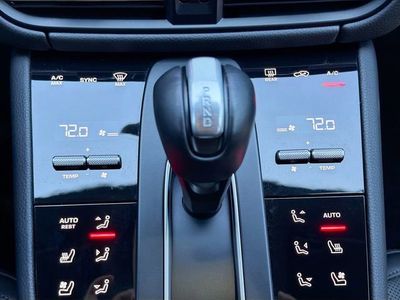 2023 Porsche Macan - Photo 34