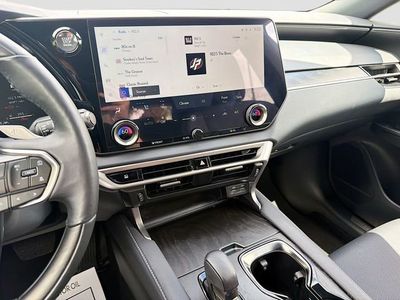 2025 Lexus RX - Photo 29