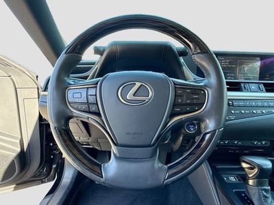 2020 Lexus ES - Photo 37