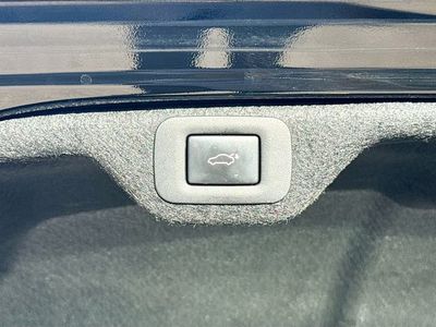 2020 Lexus ES - Photo 13