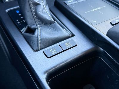 2020 Lexus ES - Photo 29