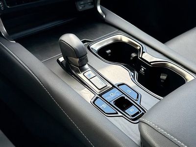 2025 Lexus RX - Photo 30