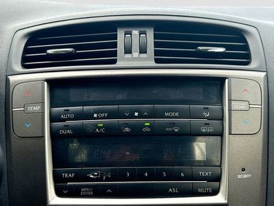 2013 Lexus IS 250C - Photo 27