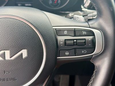 2023 Kia K5 - Photo 38