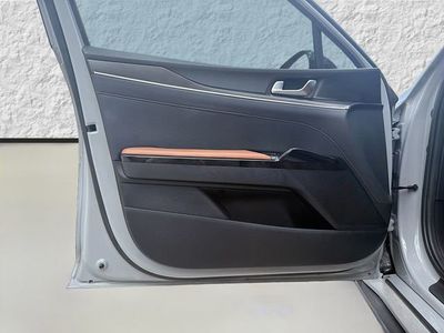 2023 Kia K5 - Photo 21