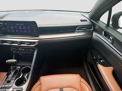 2023 Kia K5 - Photo 18