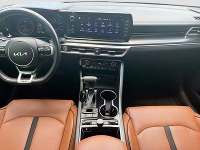 2023 Kia K5 - Photo 19