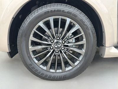 2023 INFINITI QX80 - Photo 46