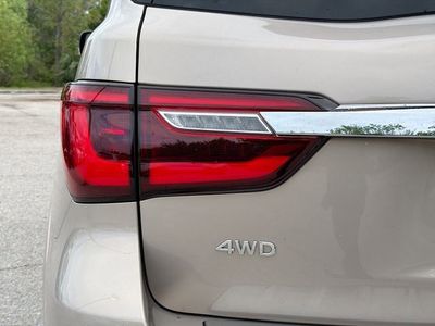 2023 INFINITI QX80 - Photo 10
