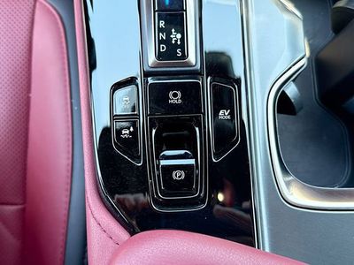 2025 Lexus NX - Photo 31