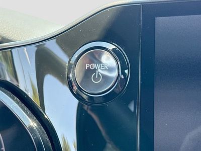 2025 Lexus NX - Photo 38