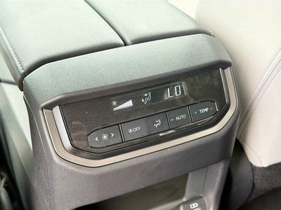 2025 Lexus TX - Photo 21