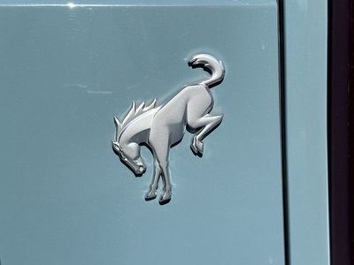 2021 Ford Bronco - Photo 11