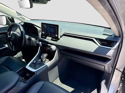 2020 Toyota RAV4 - Photo 14