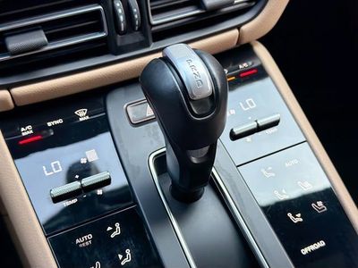 2023 Porsche Macan - Photo 33