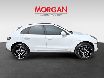 2023 Porsche Macan - Photo 2