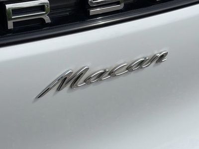 2023 Porsche Macan - Photo 11