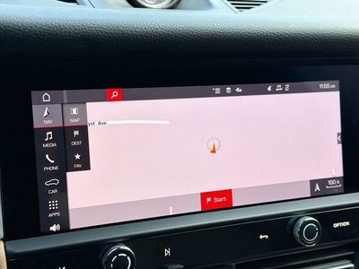 2023 Porsche Macan - Photo 31