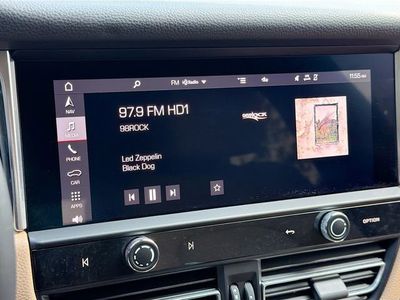 2023 Porsche Macan - Photo 30