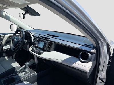 2018 Toyota RAV4 - Photo 14